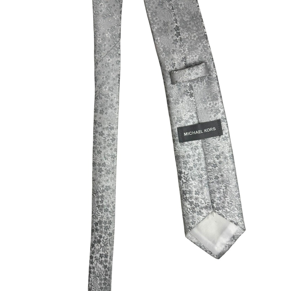 Michael Kors Mens Silver Floral Jacquard Silk Blend Necktie Formal Wedding Tie